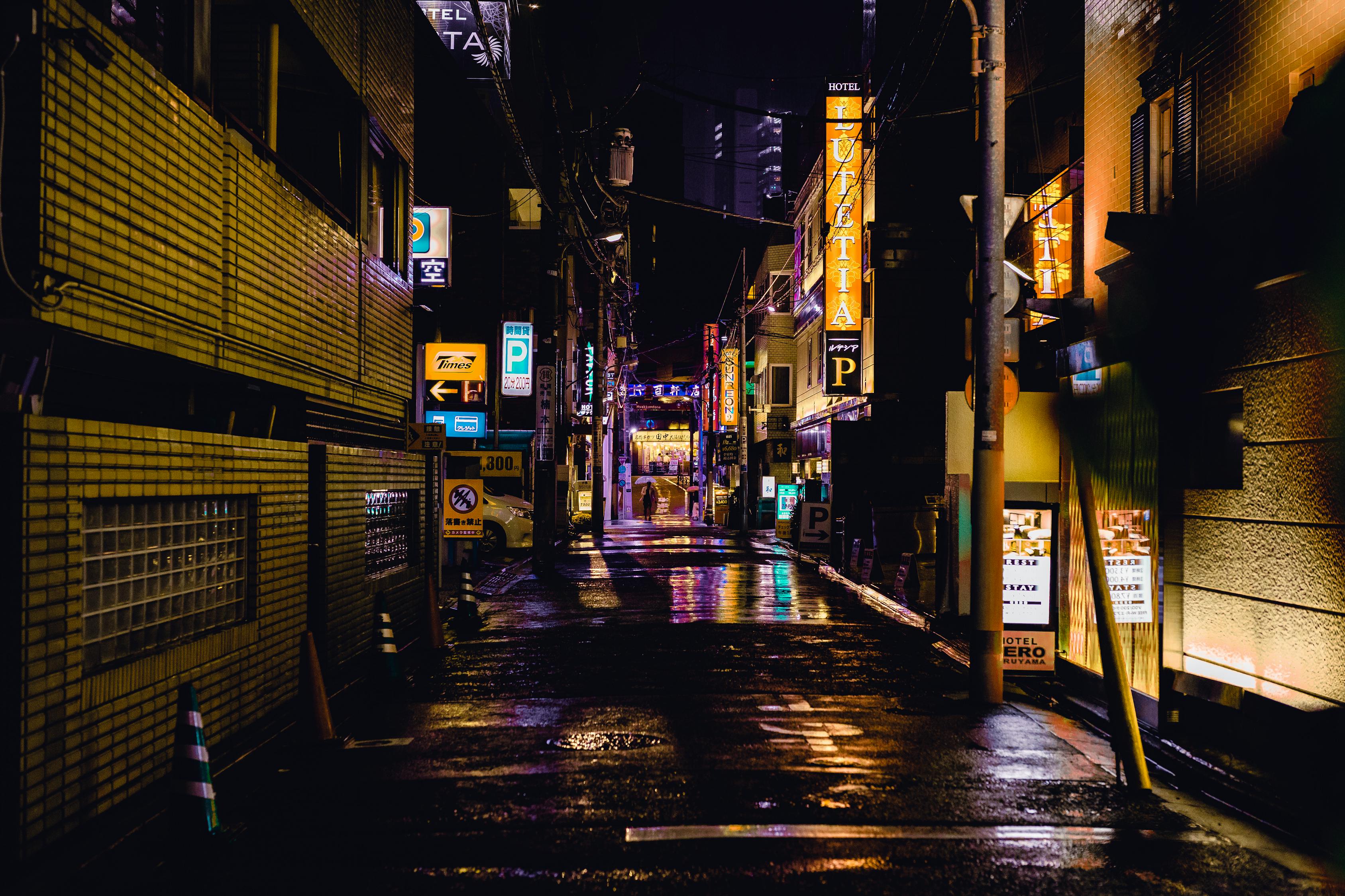 刘小寐最新小说，现代都市奇幻之旅